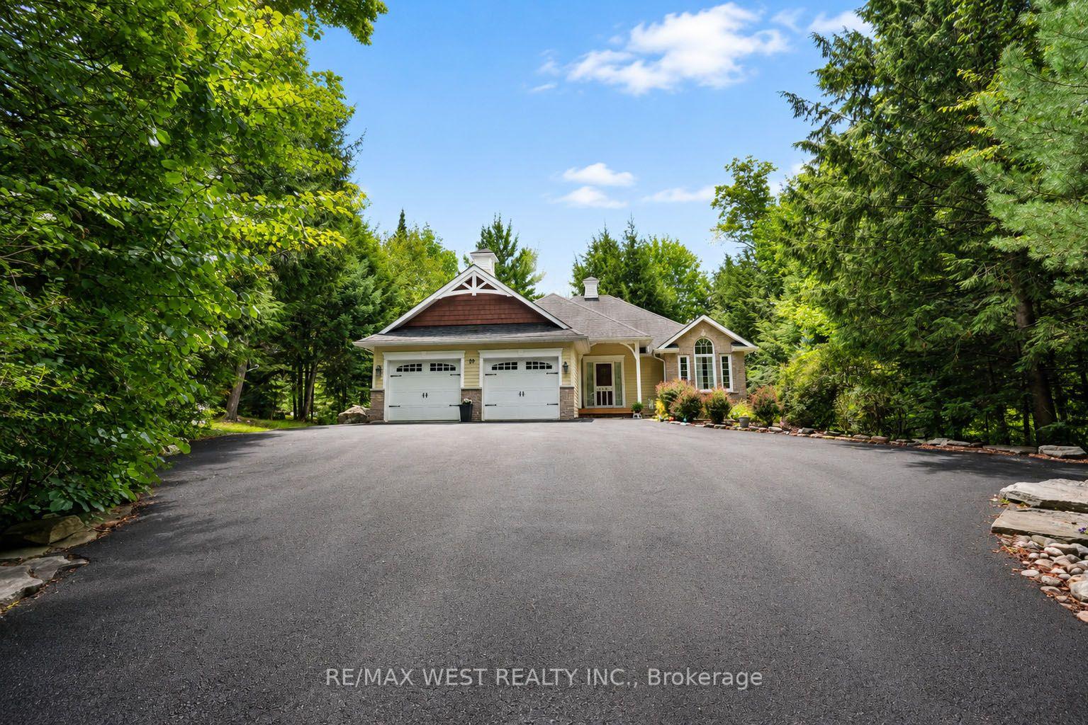 20-deerhurst-highlands-drive-huntsville-ontario-x13715394