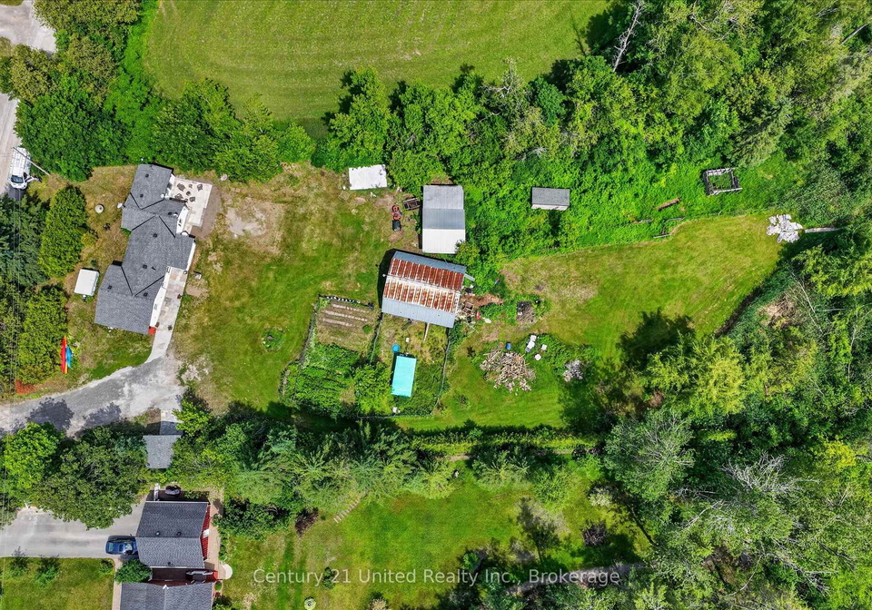 93-loop-line-kawartha-lakes-ontario-x13715482