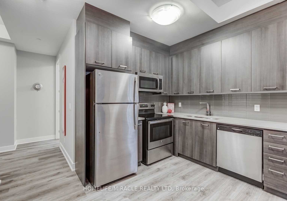 150-main-street-w-hamilton-ontario-x13715498