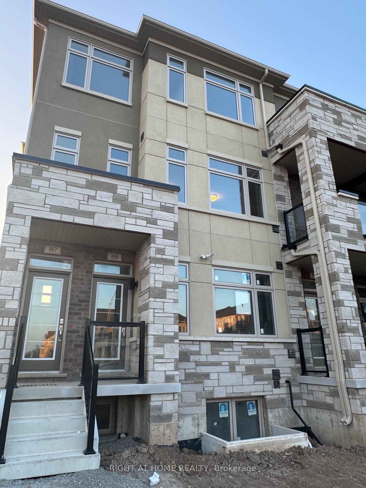 869-north-waterdown-drive-hamilton-ontario-x13715542