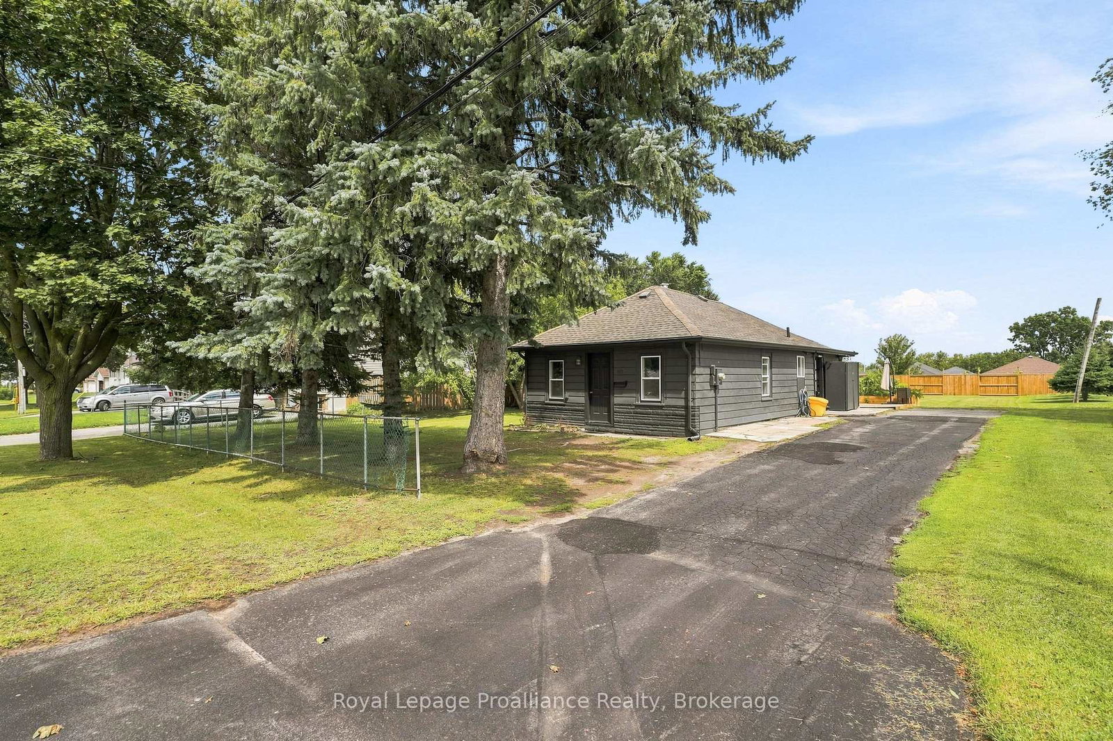 161-university-avenue-belleville-ontario-x13715708
