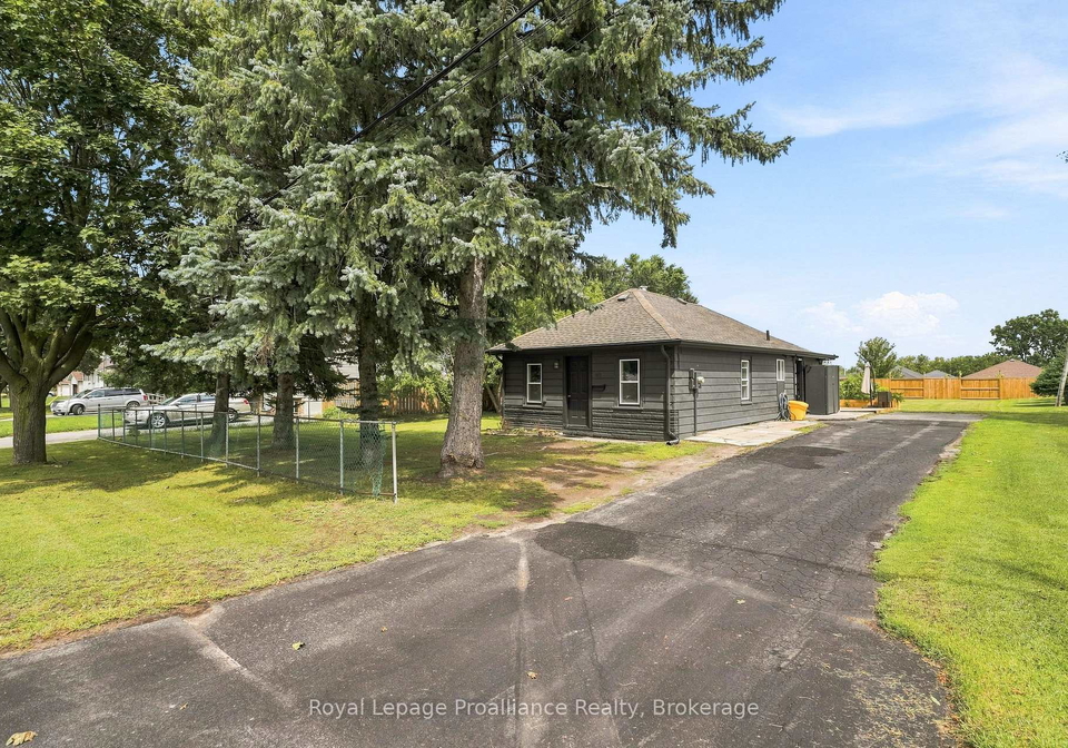 161-university-avenue-belleville-ontario-x13715708