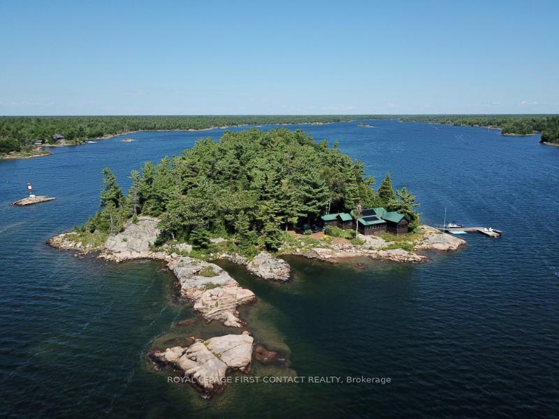 1-a207-island-the-archipelago-ontario-x13715768