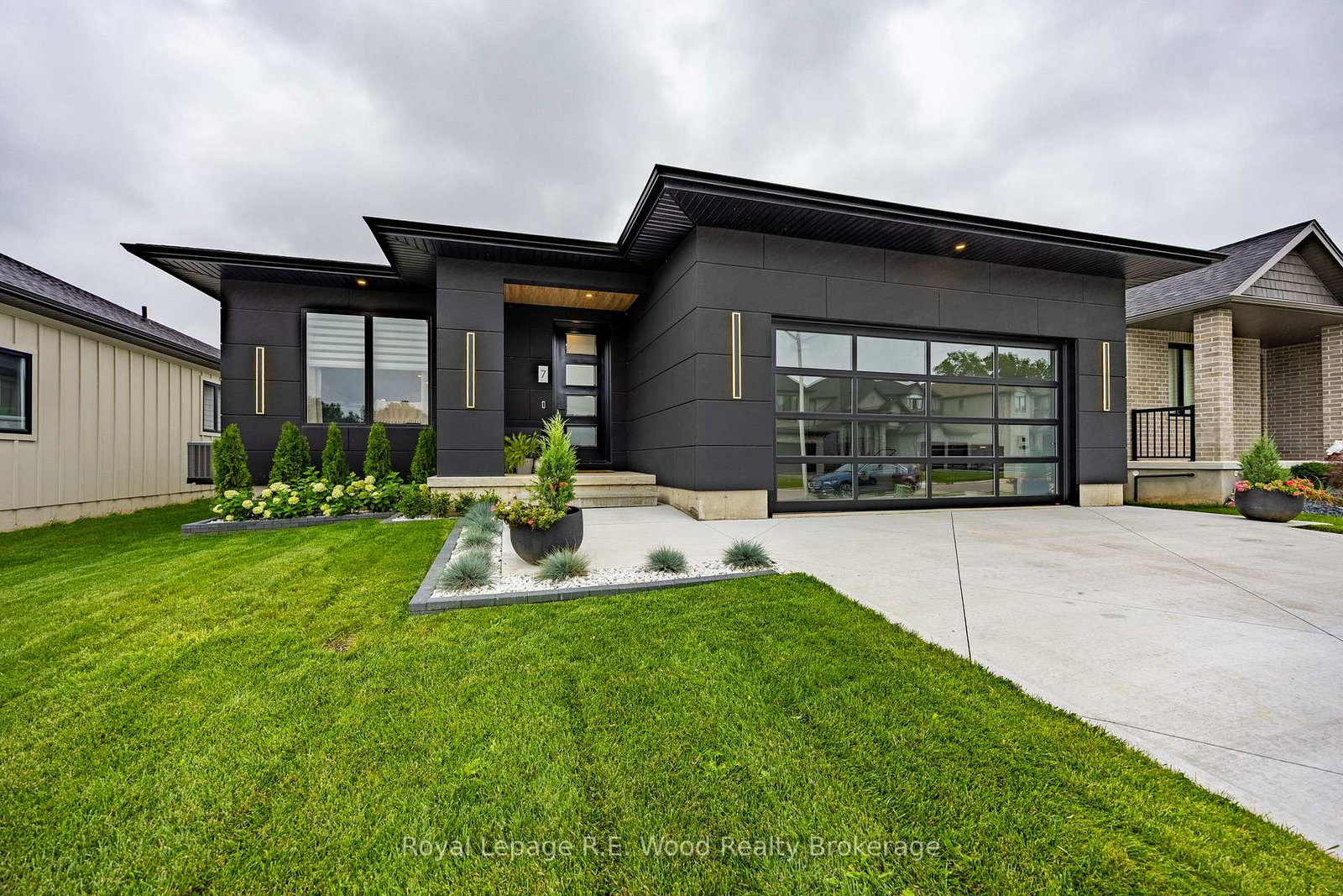 7-sycamore-drive-tillsonburg-ontario-x13715844