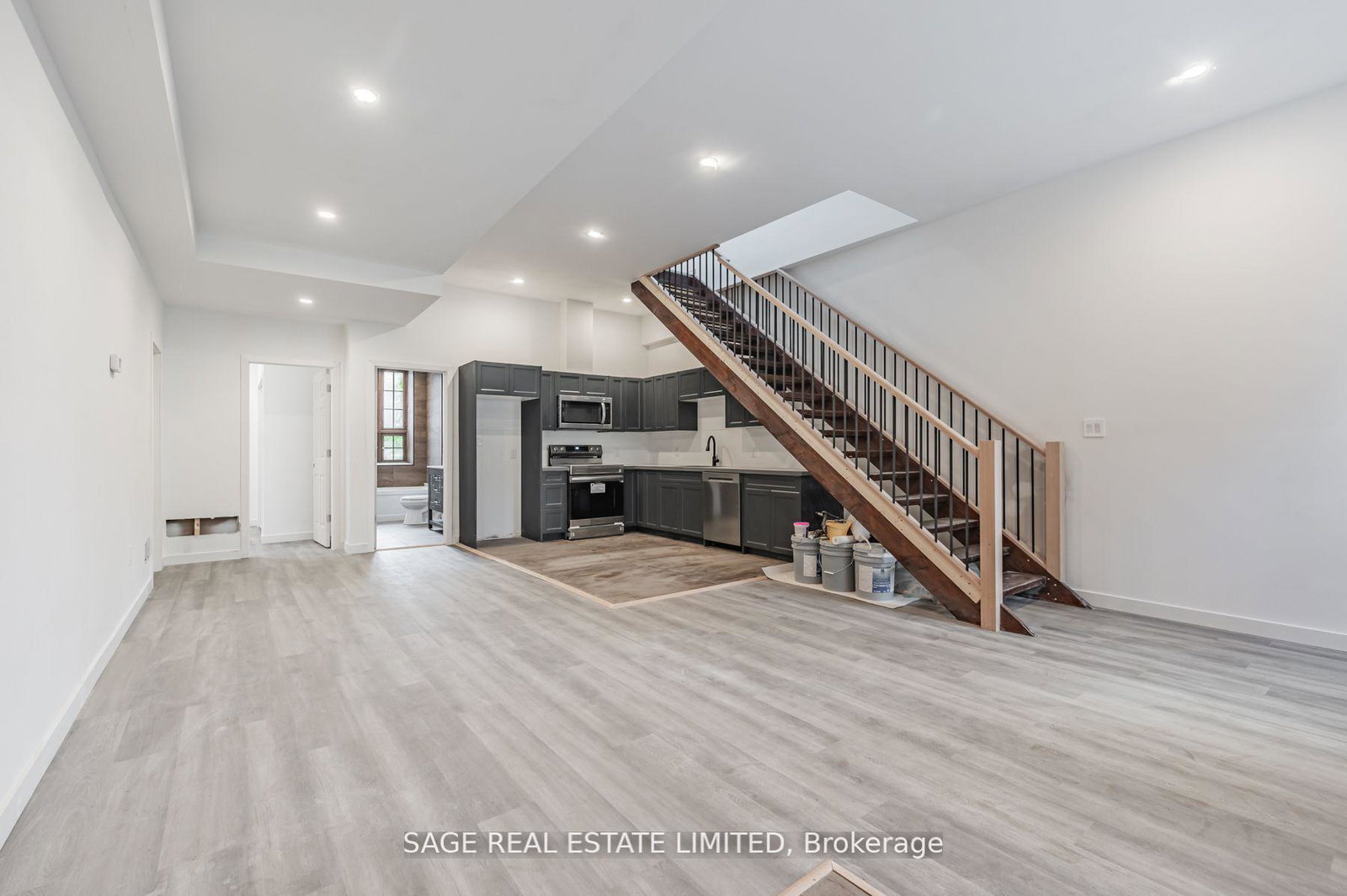 14-cross-street-hamilton-ontario-x13716078