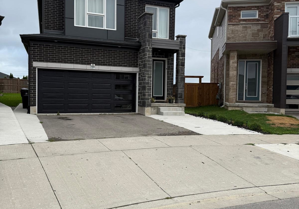 99-saddlebrook-court-kitchener-ontario-x13716086