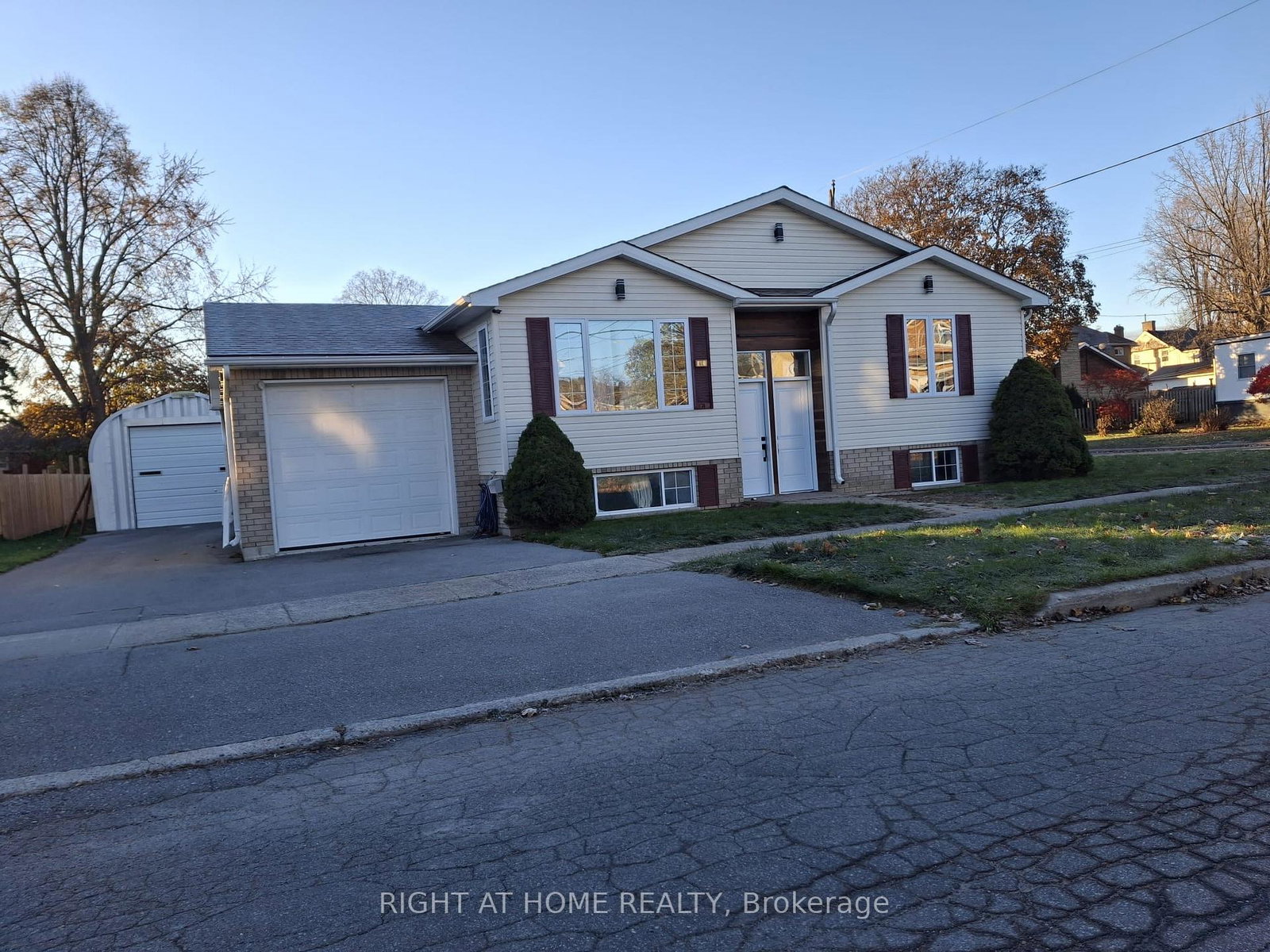 61a-wilkins-street-quinte-west-ontario-x13716326