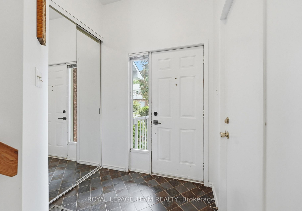 66-armadale-crescent-ottawa-ontario-x13716372