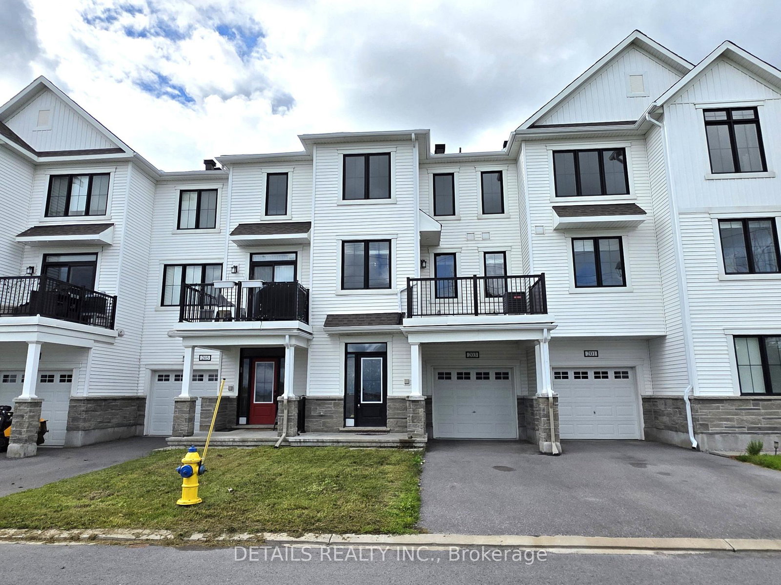 203-hibernian-walk-kanata-ontario-x13716420