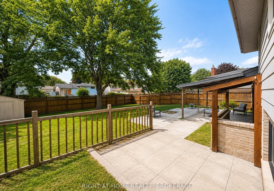 5821-theresa-street-niagara-falls-ontario-x13716598