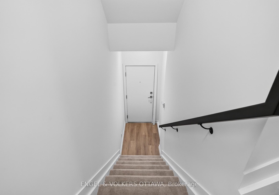 227-stardust-private-ottawa-ontario-x13716638
