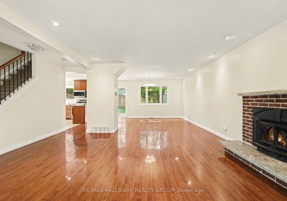 10-woodview-crescent-ottawa-ontario-x13716696