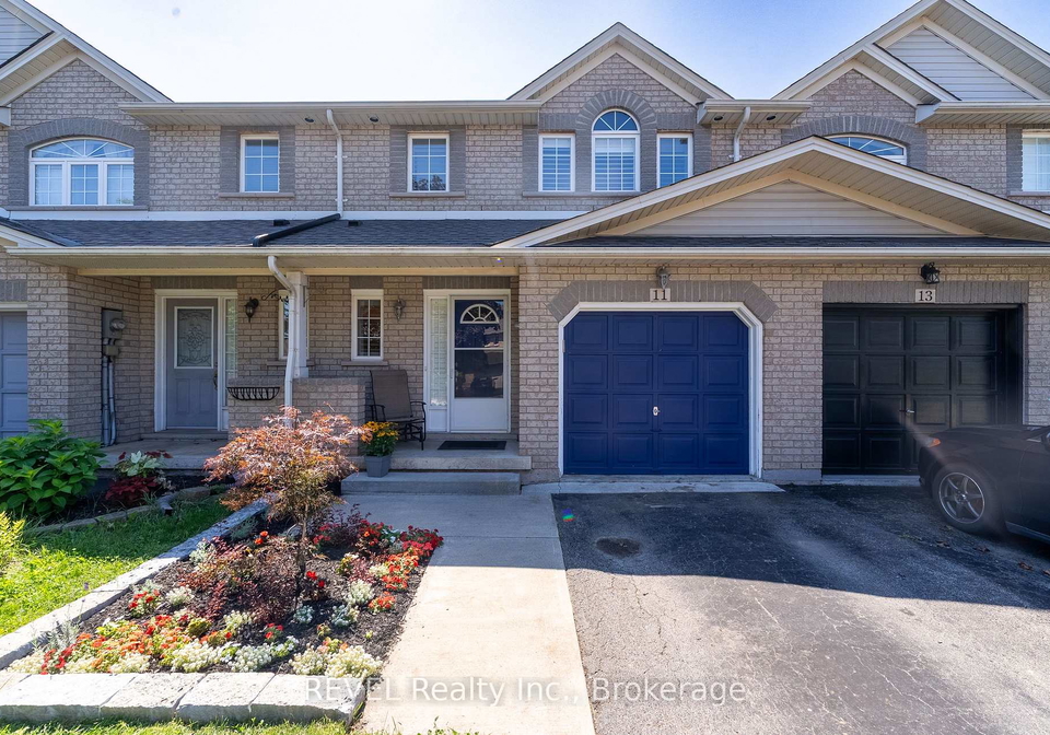 11-elderberry-avenue-grimsby-ontario-x13716782