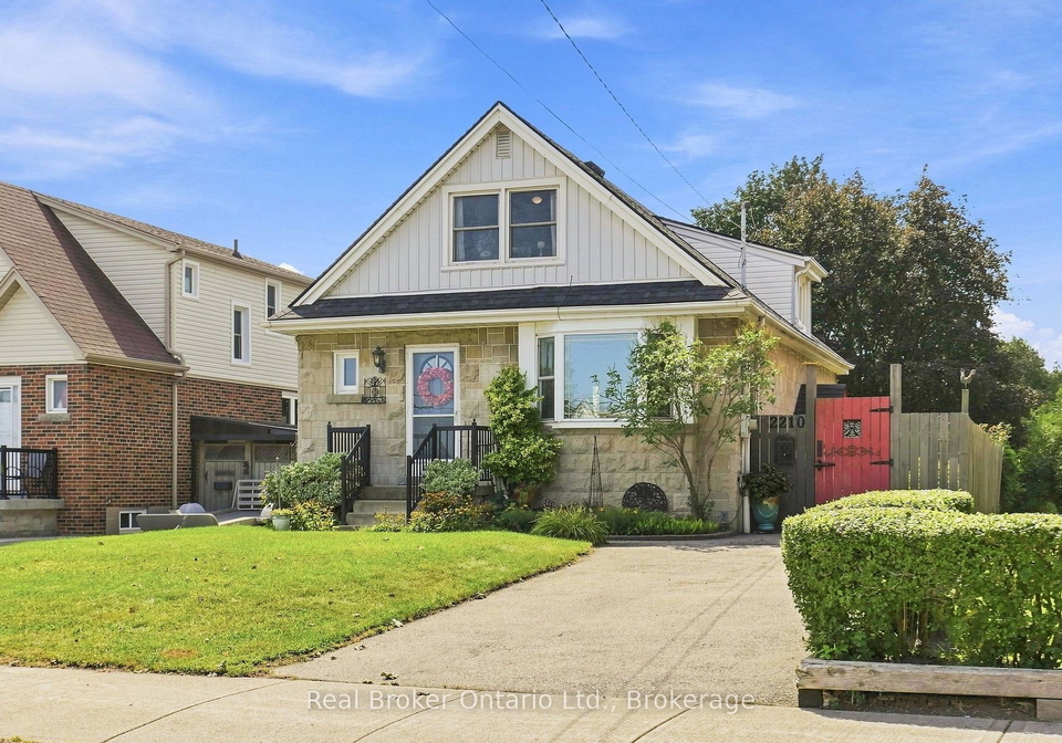 2210-king-street-e-hamilton-ontario-x13716792