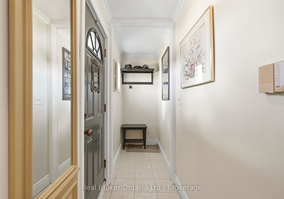 2210-king-street-e-hamilton-ontario-x13716792
