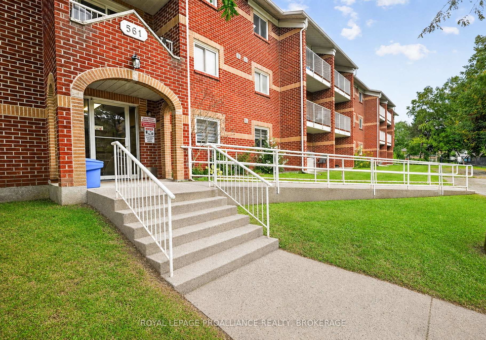 561-armstrong-road-kingston-ontario-x13716928