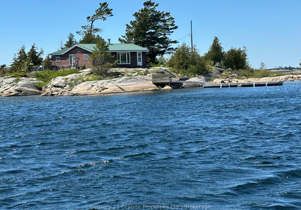 1-369c-island-carling-ontario-x13716942