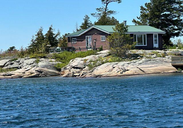 1-369c-island-carling-ontario-x13716942
