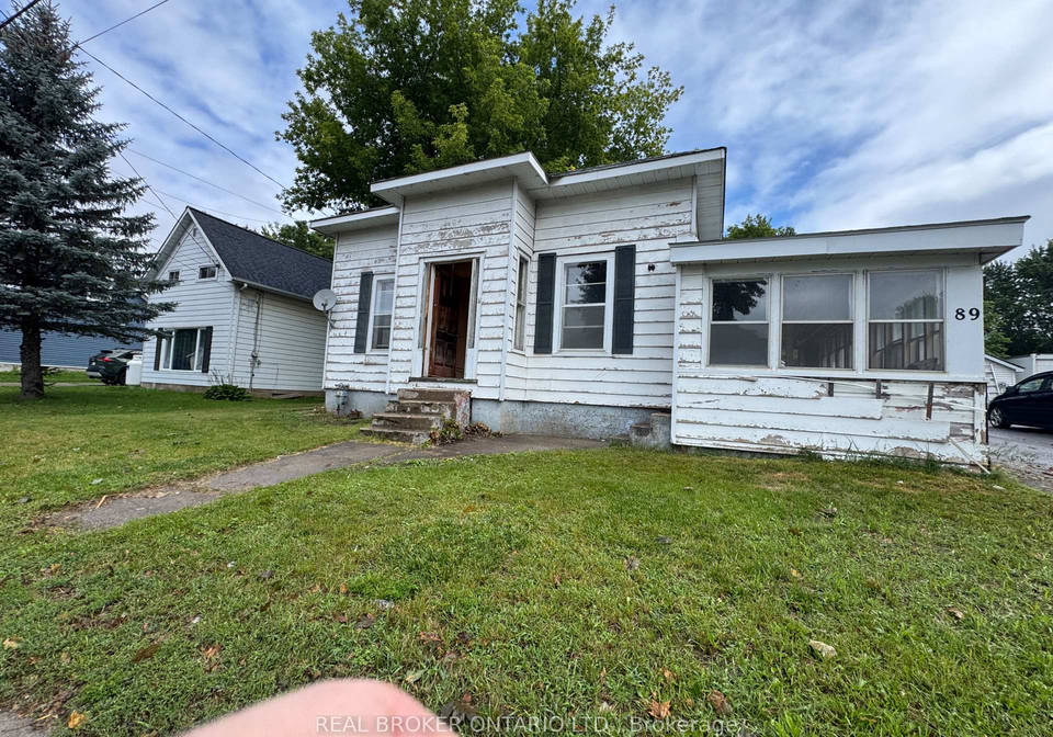 89-queen-street-smiths-falls-ontario-x13716944