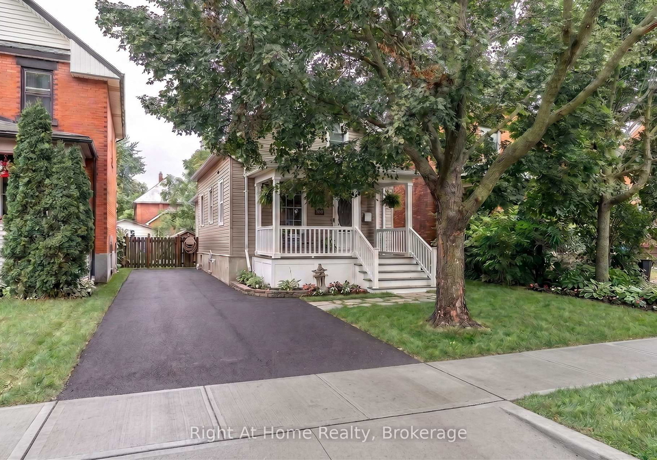 386-albert-street-stratford-ontario-x13717270