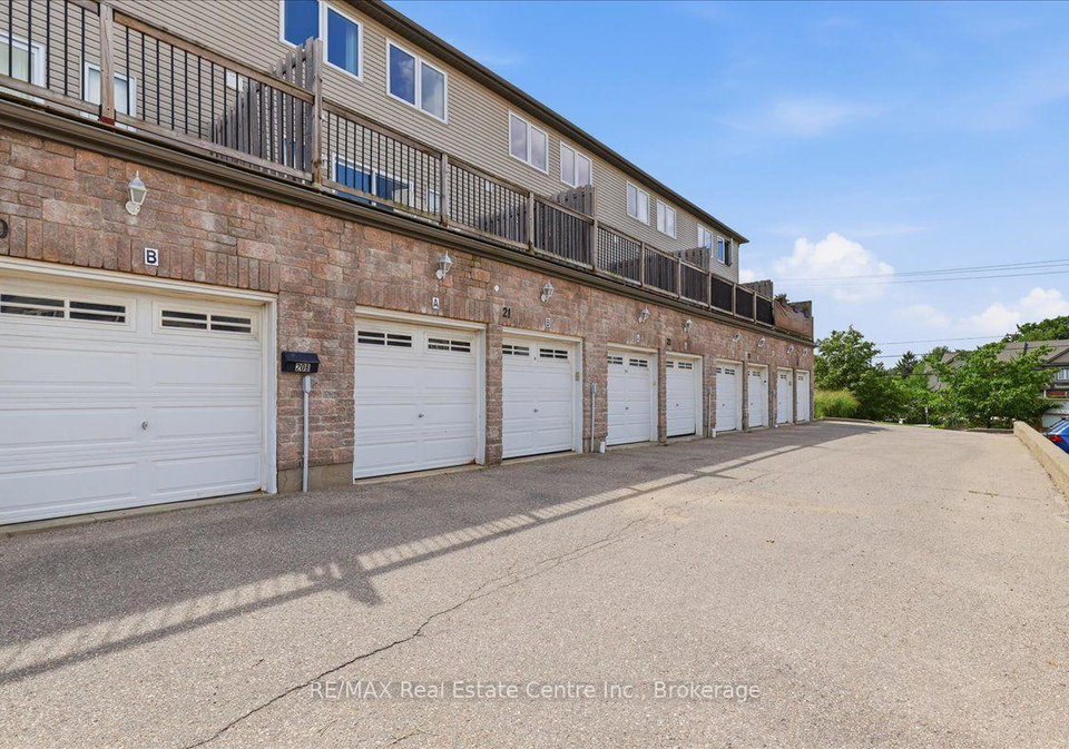 975-strasburg-road-waterloo-ontario-x13717436