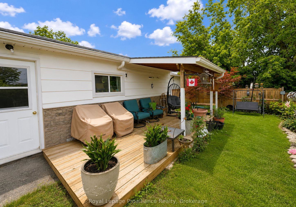 163-shuter-street-quinte-west-ontario-x13717516