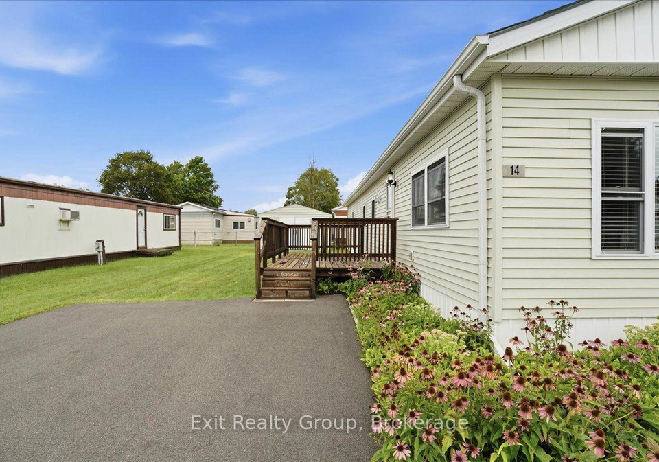 14-nightingale-lane-quinte-west-ontario-x13717524
