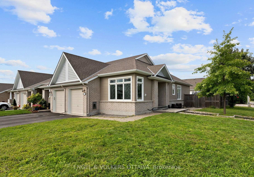538-silverbell-crescent-ottawa-ontario-x13717652
