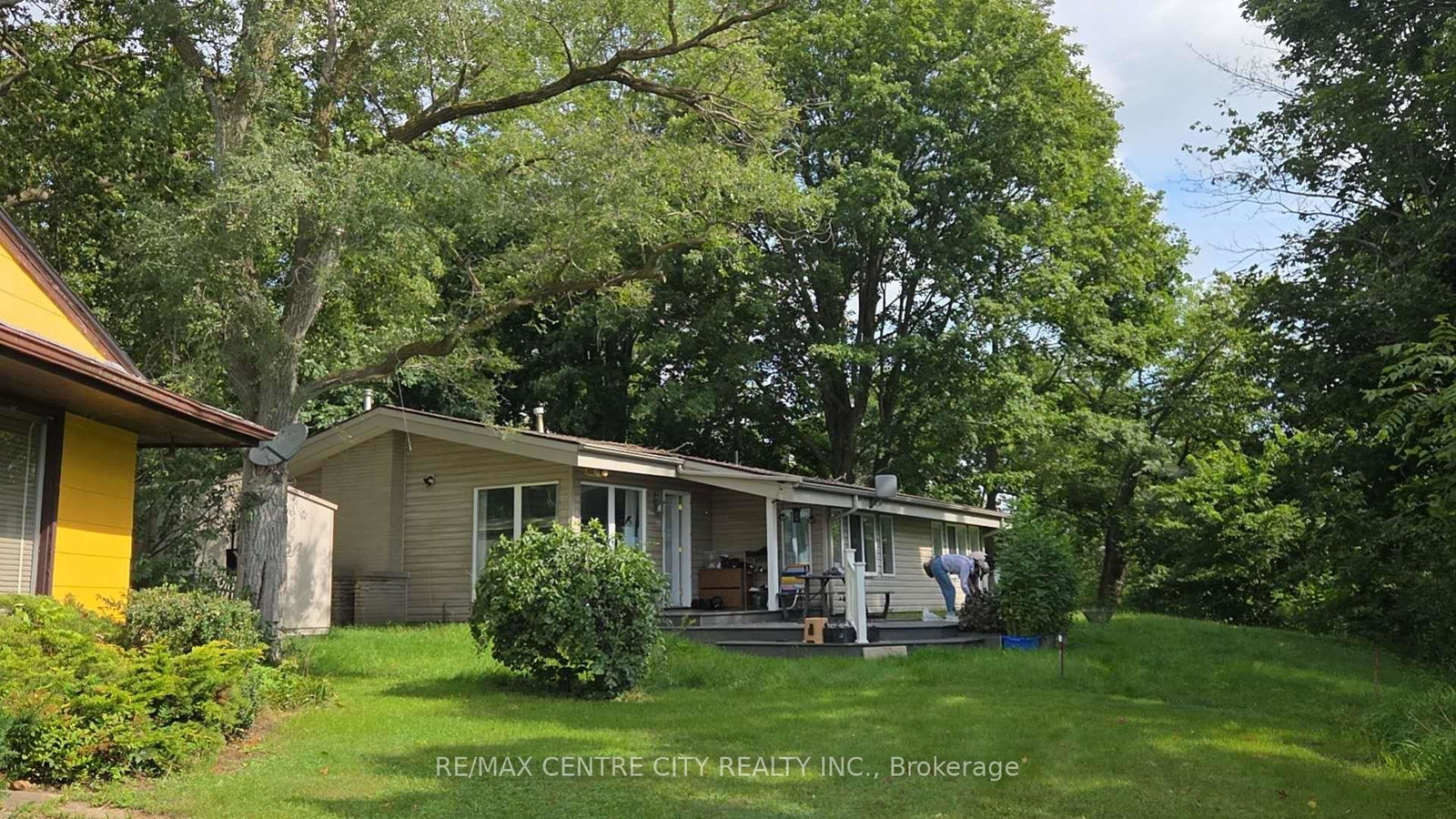 20863-wye-creek-drive-thames-centre-ontario-x13717716