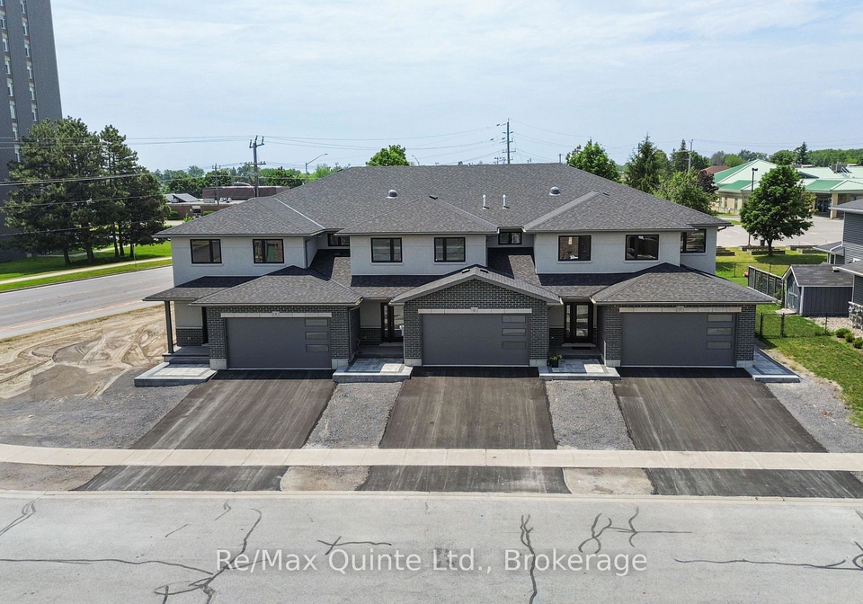 10-stinson-avenue-belleville-ontario-x13717756