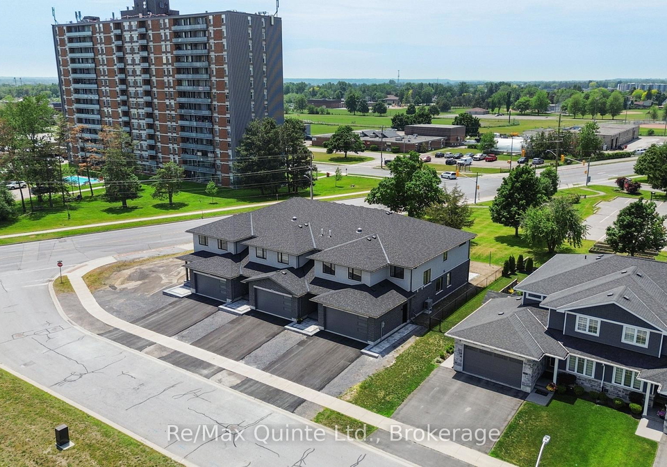 10-stinson-avenue-belleville-ontario-x13717756