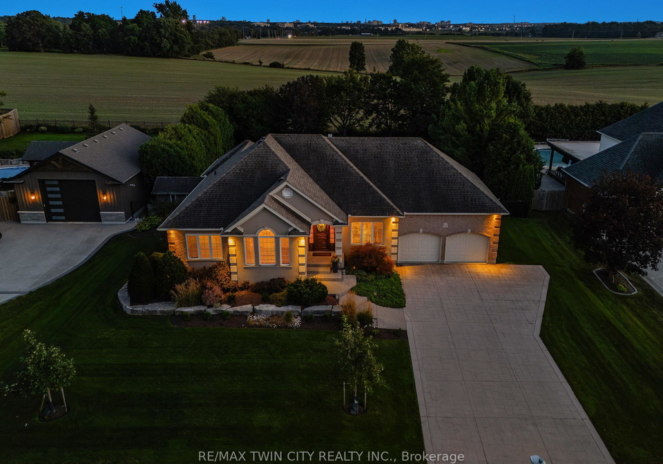 26-weberlyn-crescent-woolwich-ontario-x13717928
