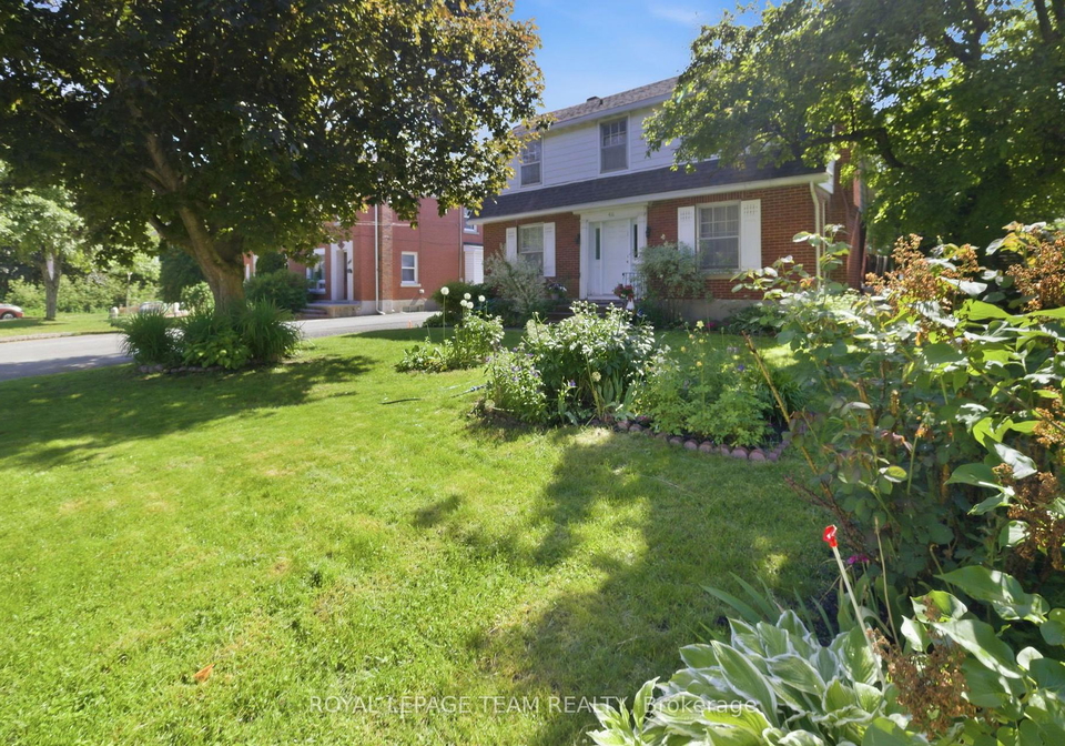 416-tweedsmuir-avenue-ottawa-ontario-x13718120