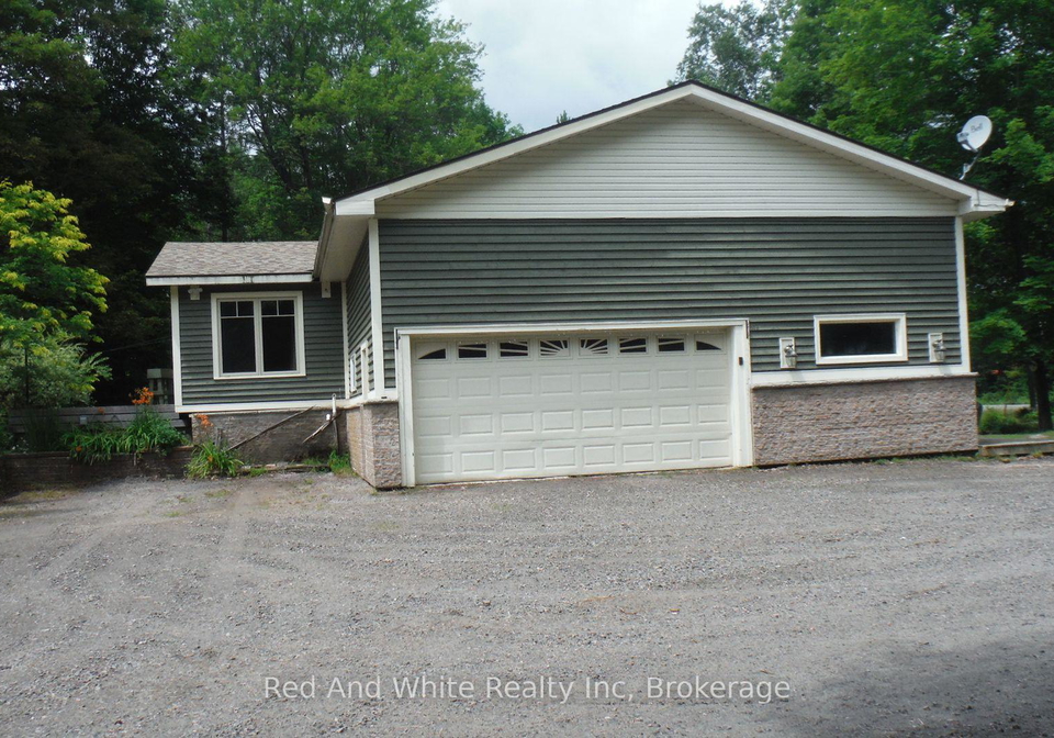 708-141-hwy-highway-seguin-ontario-x13718146