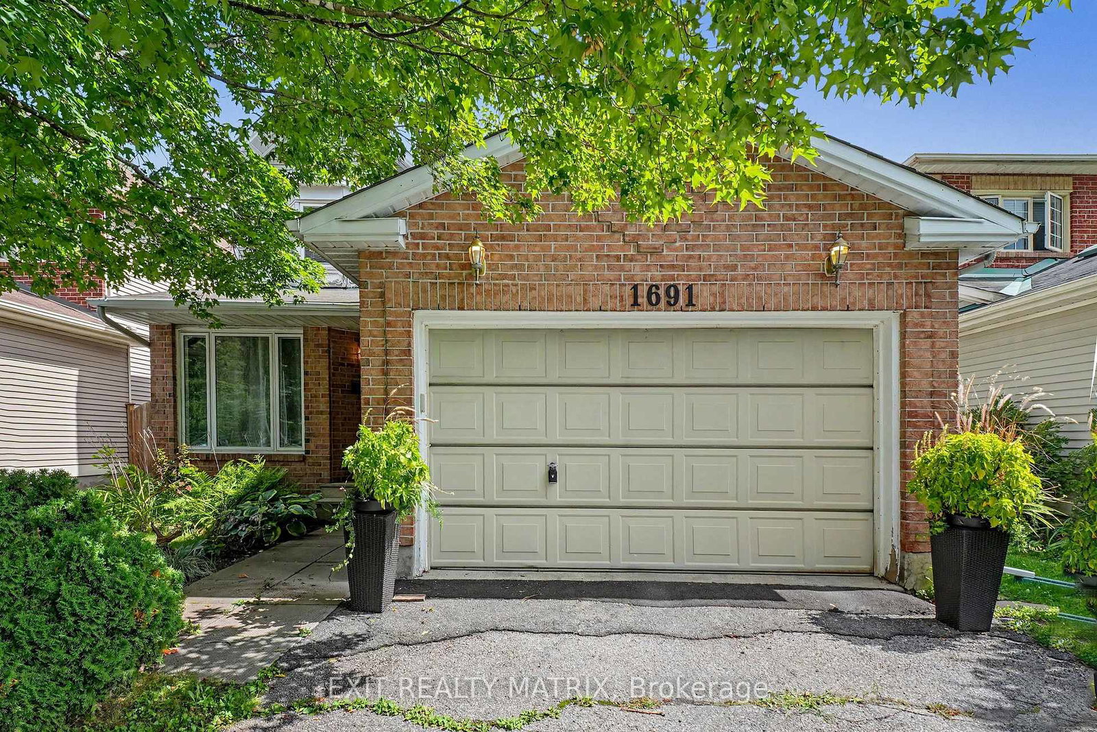 1691-hunters-run-drive-ottawa-ontario-x13718188