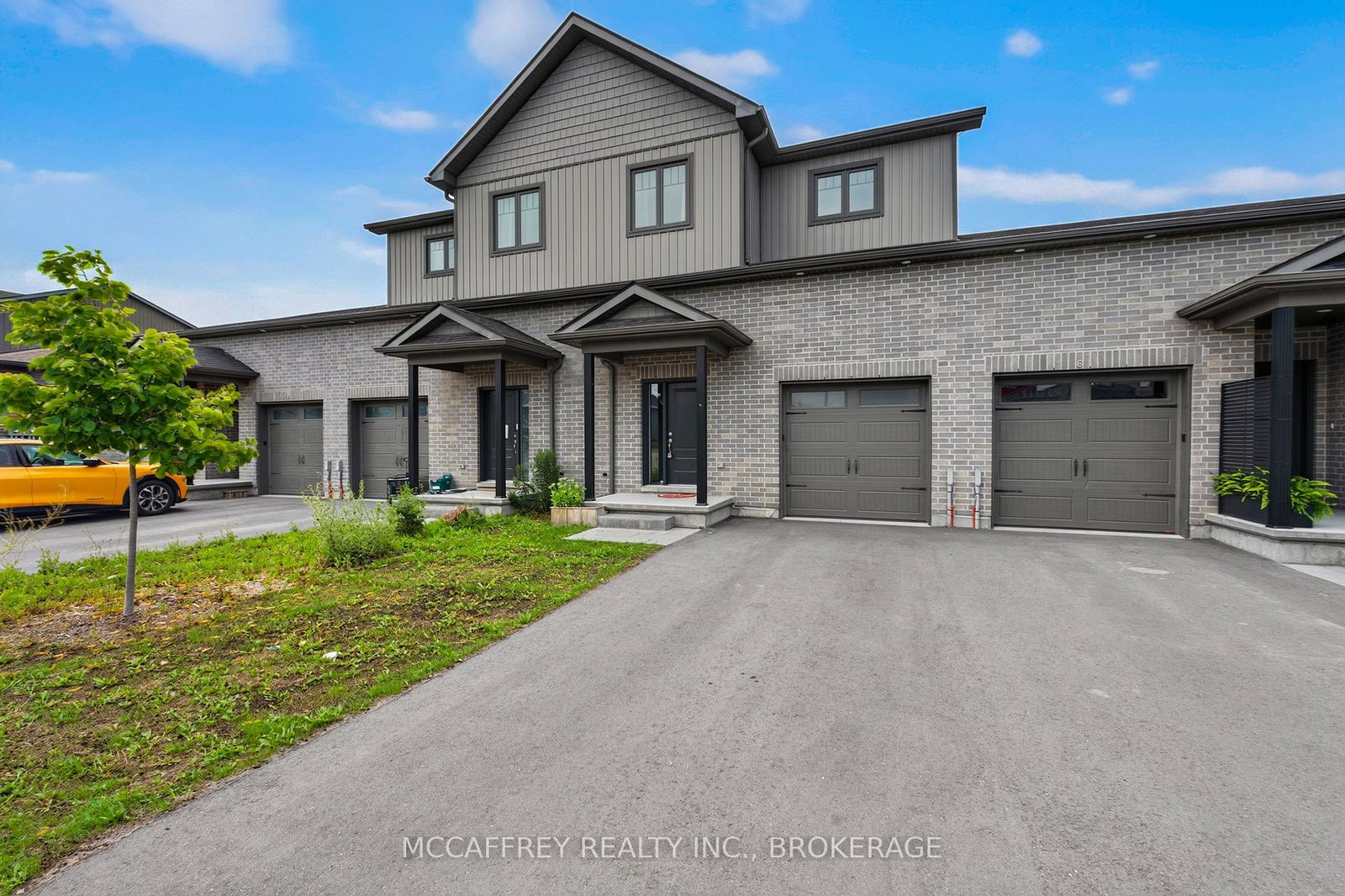 8-allen-street-prince-edward-county-ontario-x13718198