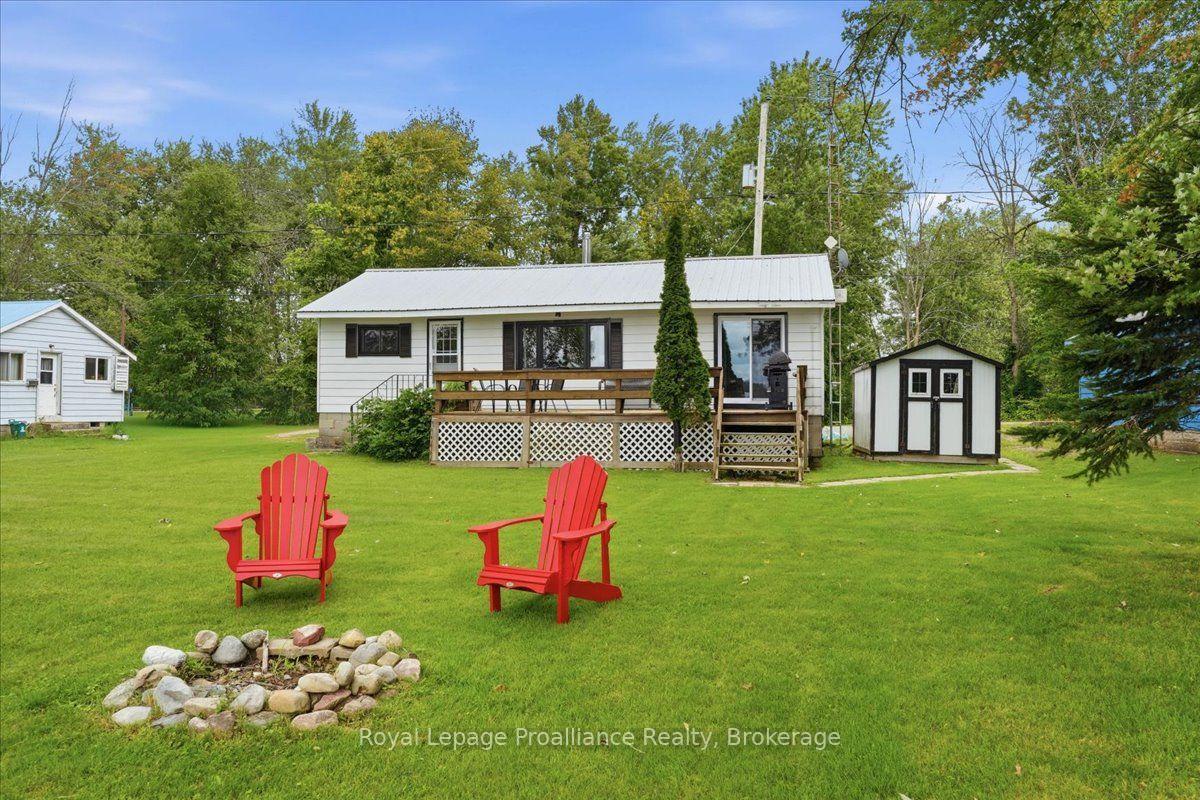 133-hughes-lane-tweed-ontario-x13718250