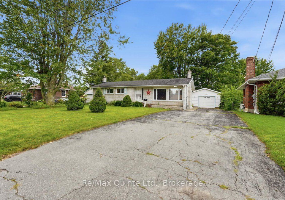 5-simeon-street-prince-edward-county-ontario-x13718296