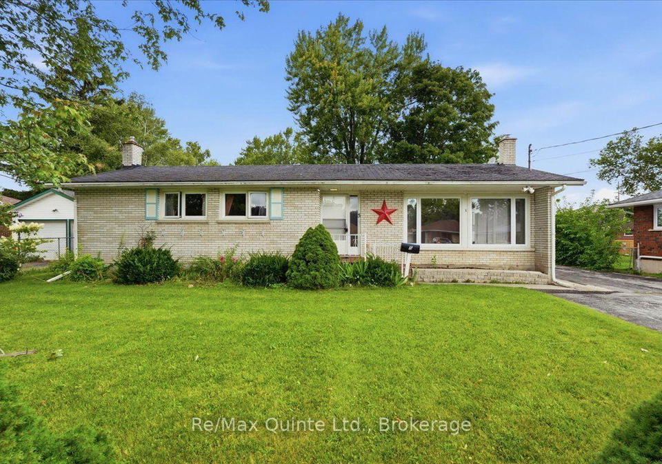 5-simeon-street-prince-edward-county-ontario-x13718296