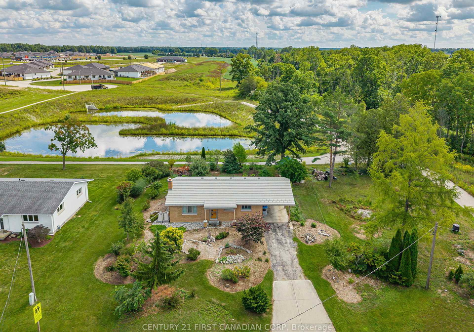 52-gill-road-lambton-shores-ontario-x13718396