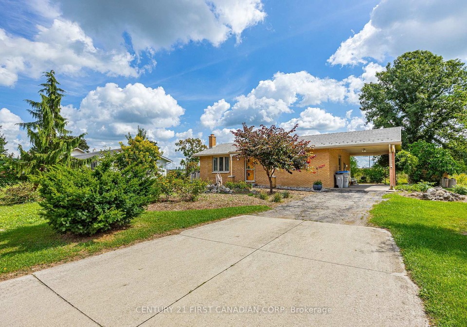 52-gill-road-lambton-shores-ontario-x13718396