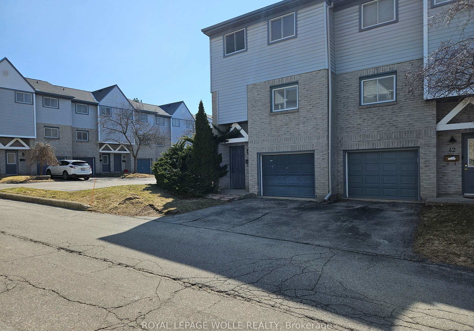 589-beechwood-drive-waterloo-ontario-x13718500