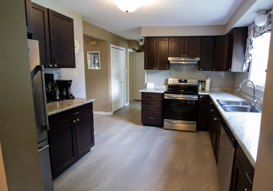 6-braeside-road-centre-wellington-ontario-x13718764