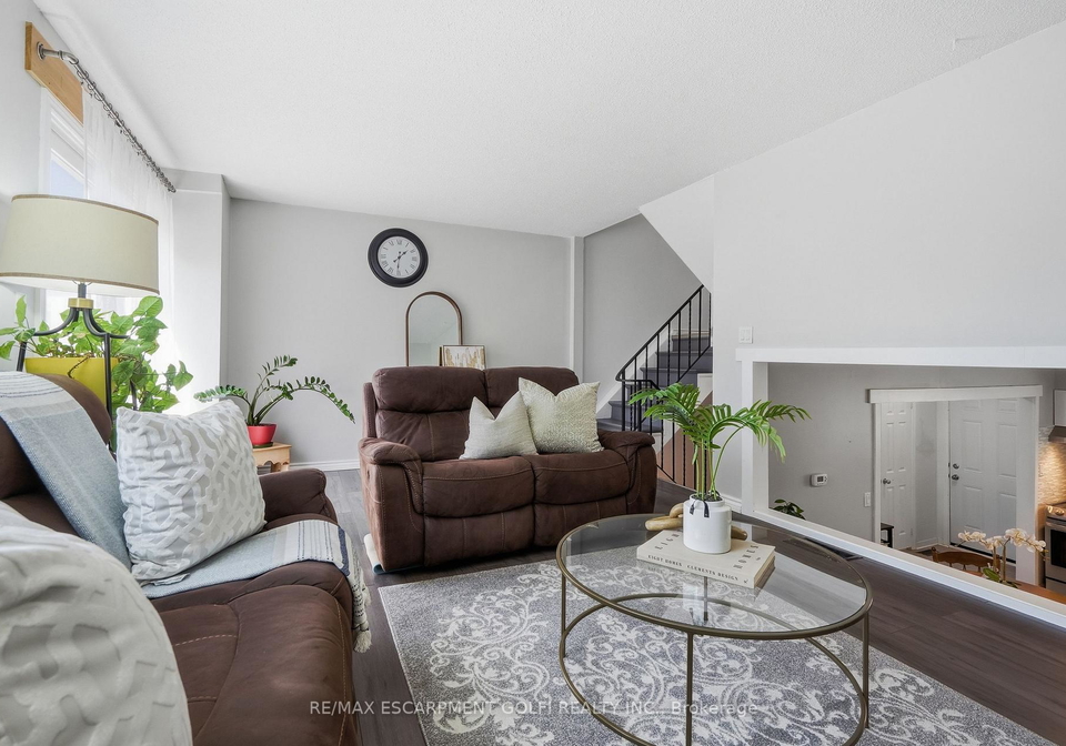 7001-casey-street-niagara-falls-ontario-x13718846