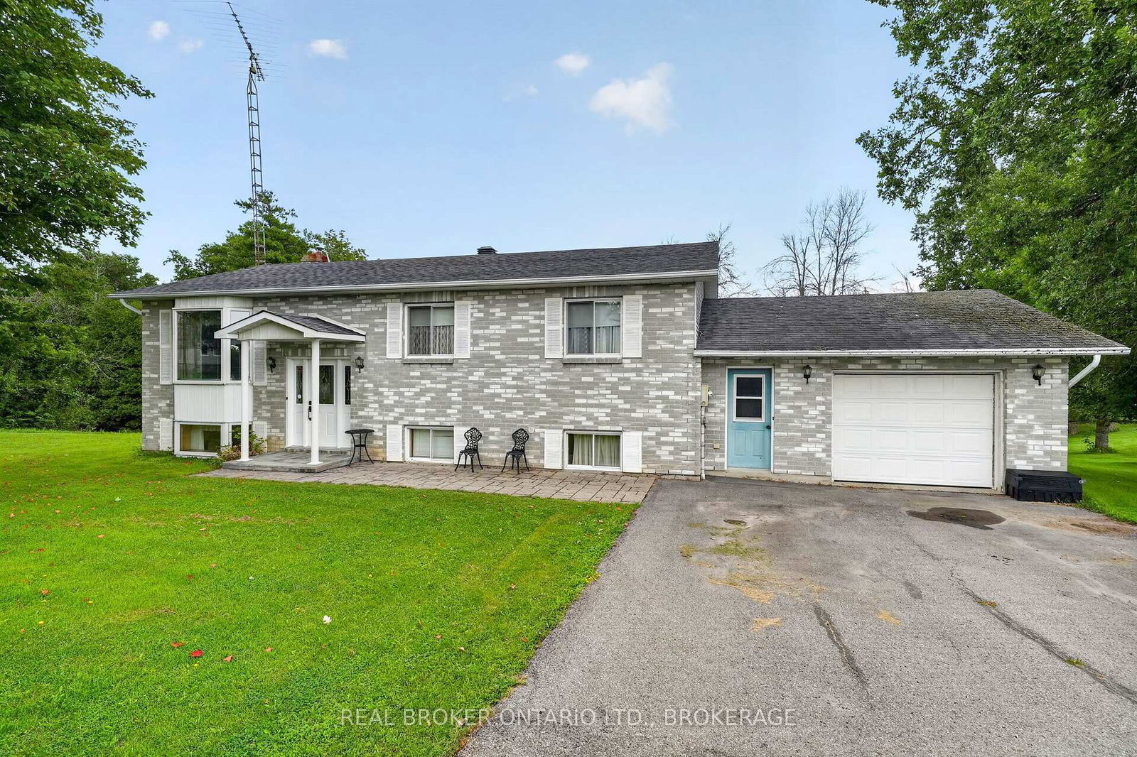 17550-island-road-south-stormont-ontario-x13718870