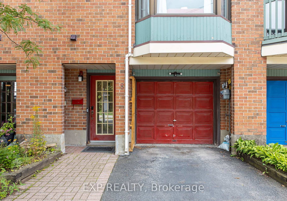 8-maclean-street-ottawa-ontario-x13718876