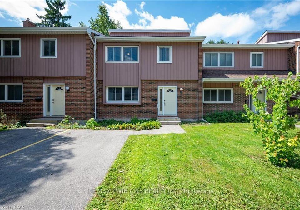 121-university-avenue-e-waterloo-ontario-x13719142