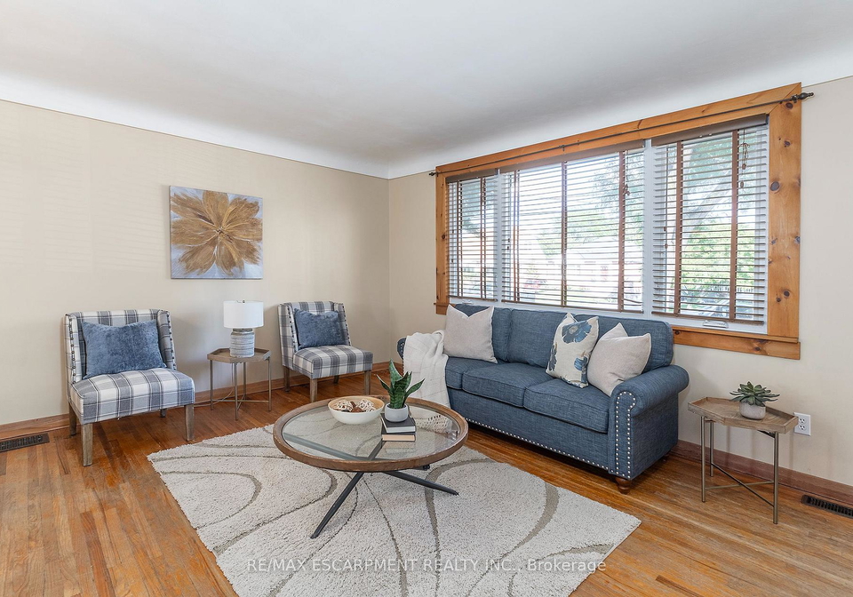 274-east-38th-street-hamilton-ontario-x13719244