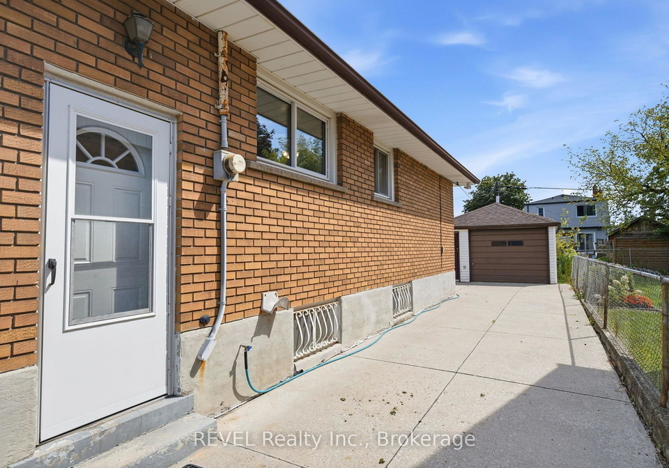 330-waverly-street-hamilton-ontario-x13719312