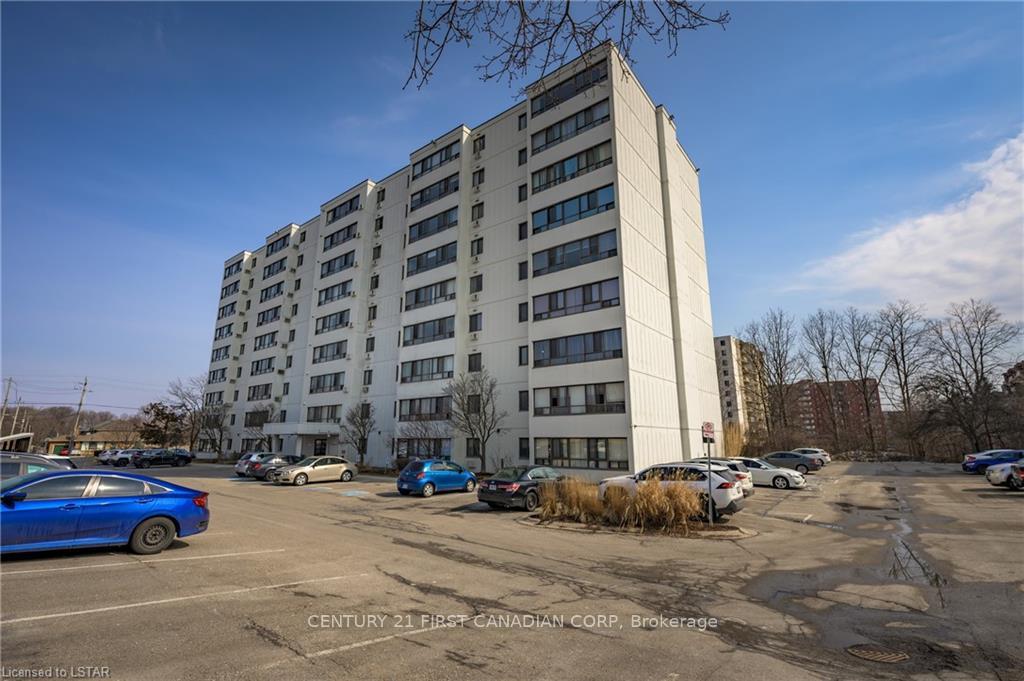 135-baseline-road-w-london-south-ontario-x13719516